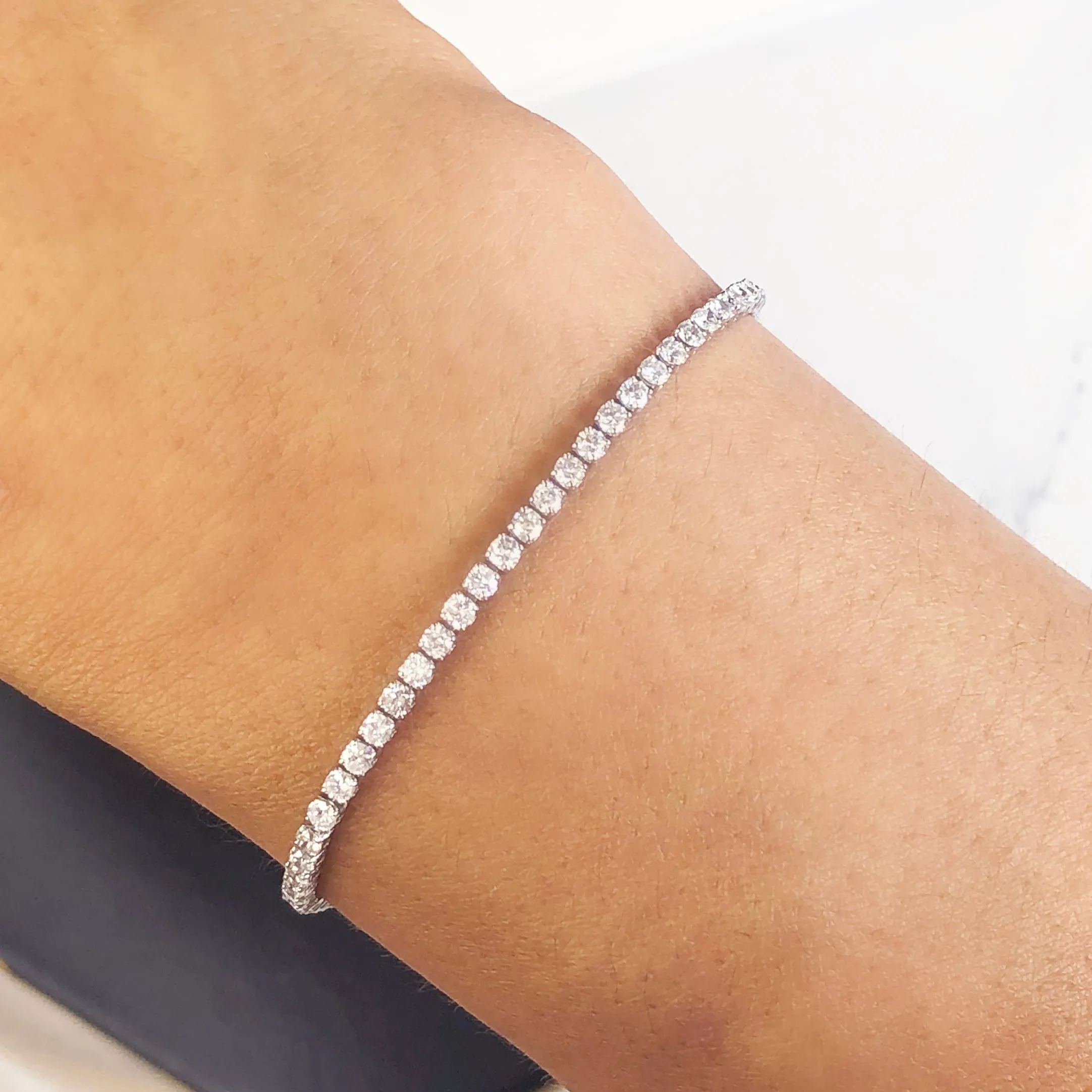 18K Gold 2.3 Carat Tennis Diamond Bracelet