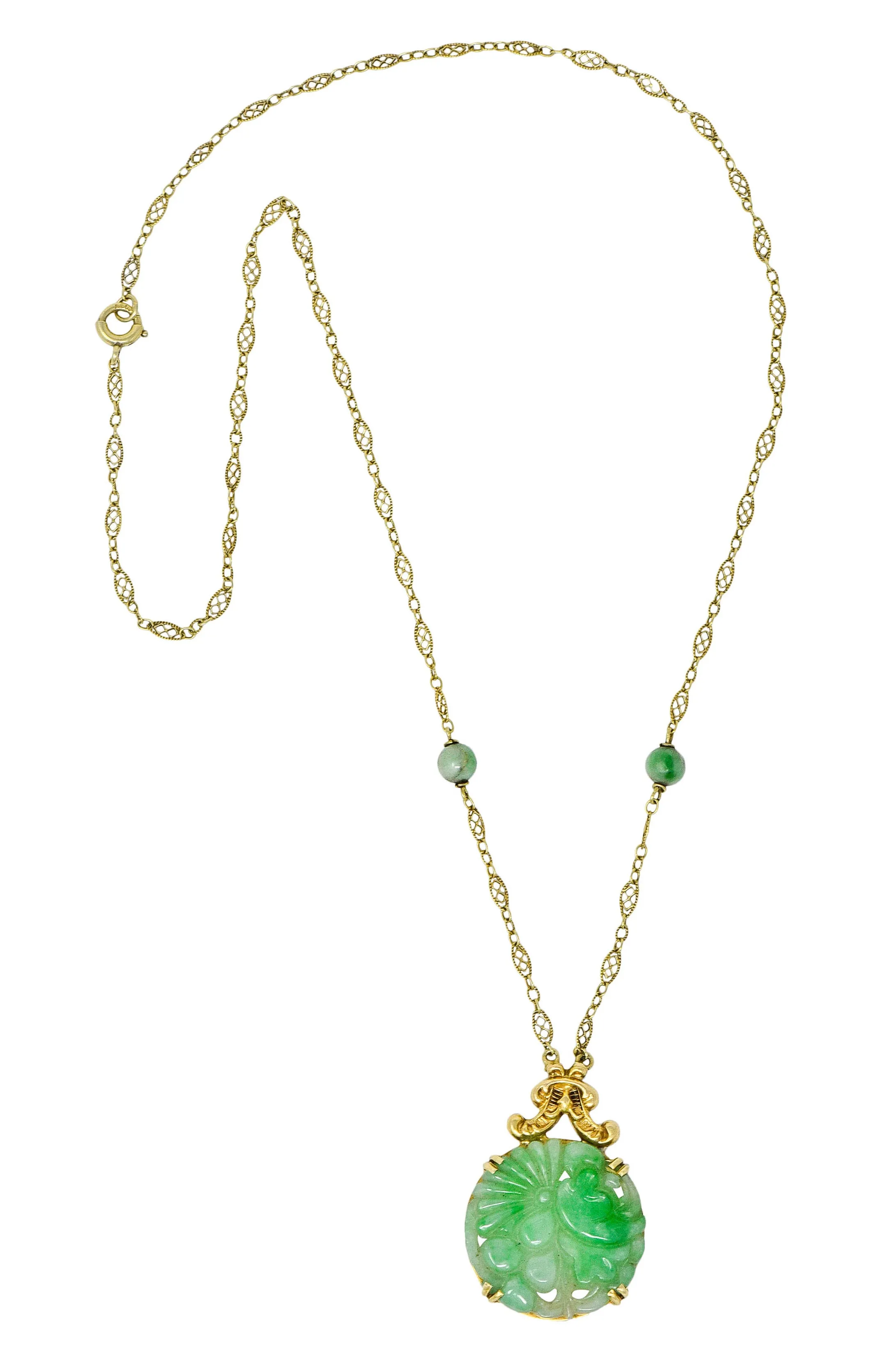 1940's Retro Carved Jade 14 Karat Gold Floral Pendant Necklace