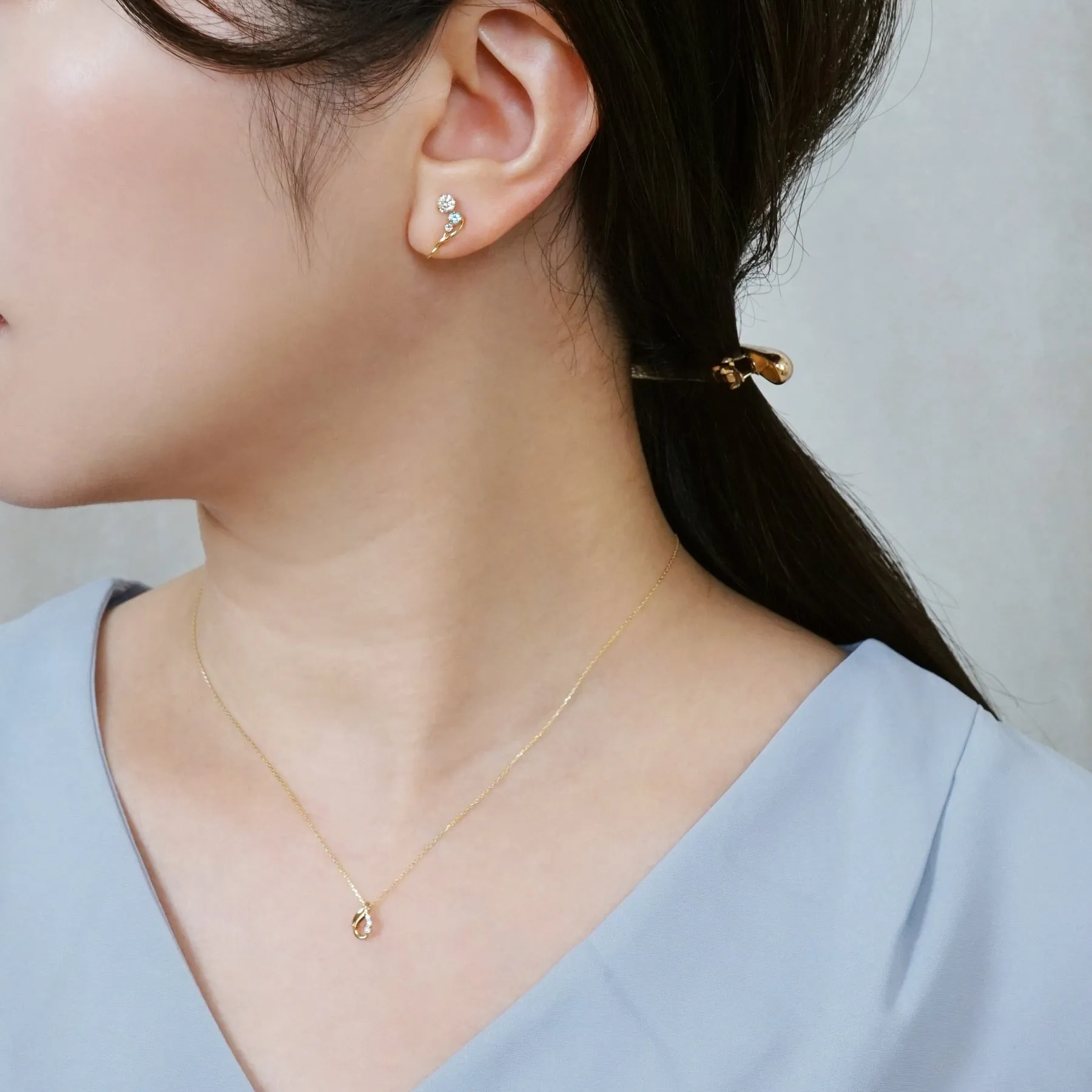 [Airy Clip-On Earrings] 10K Blue Topaz Earrings (Yellow Gold)