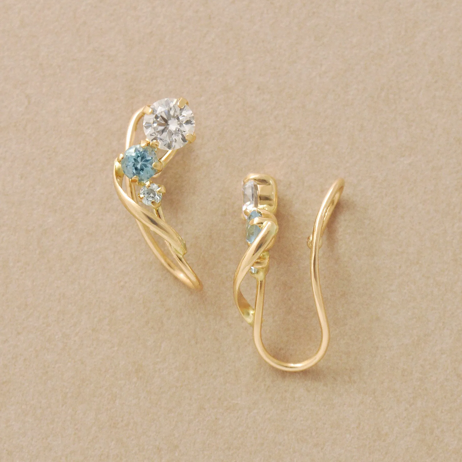 [Airy Clip-On Earrings] 10K Blue Topaz Earrings (Yellow Gold)