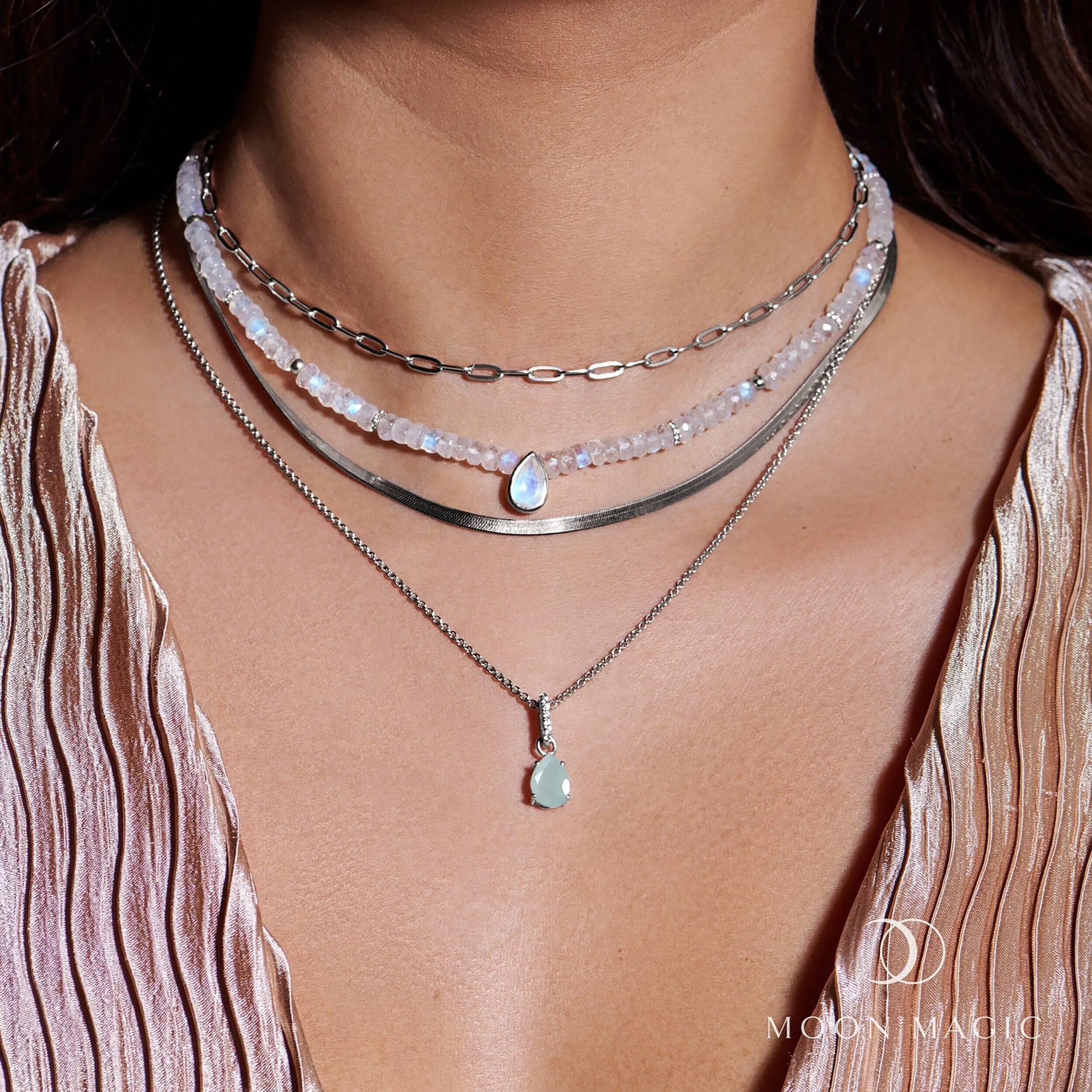 Aquamarine Necklace Sway - March Birthstone