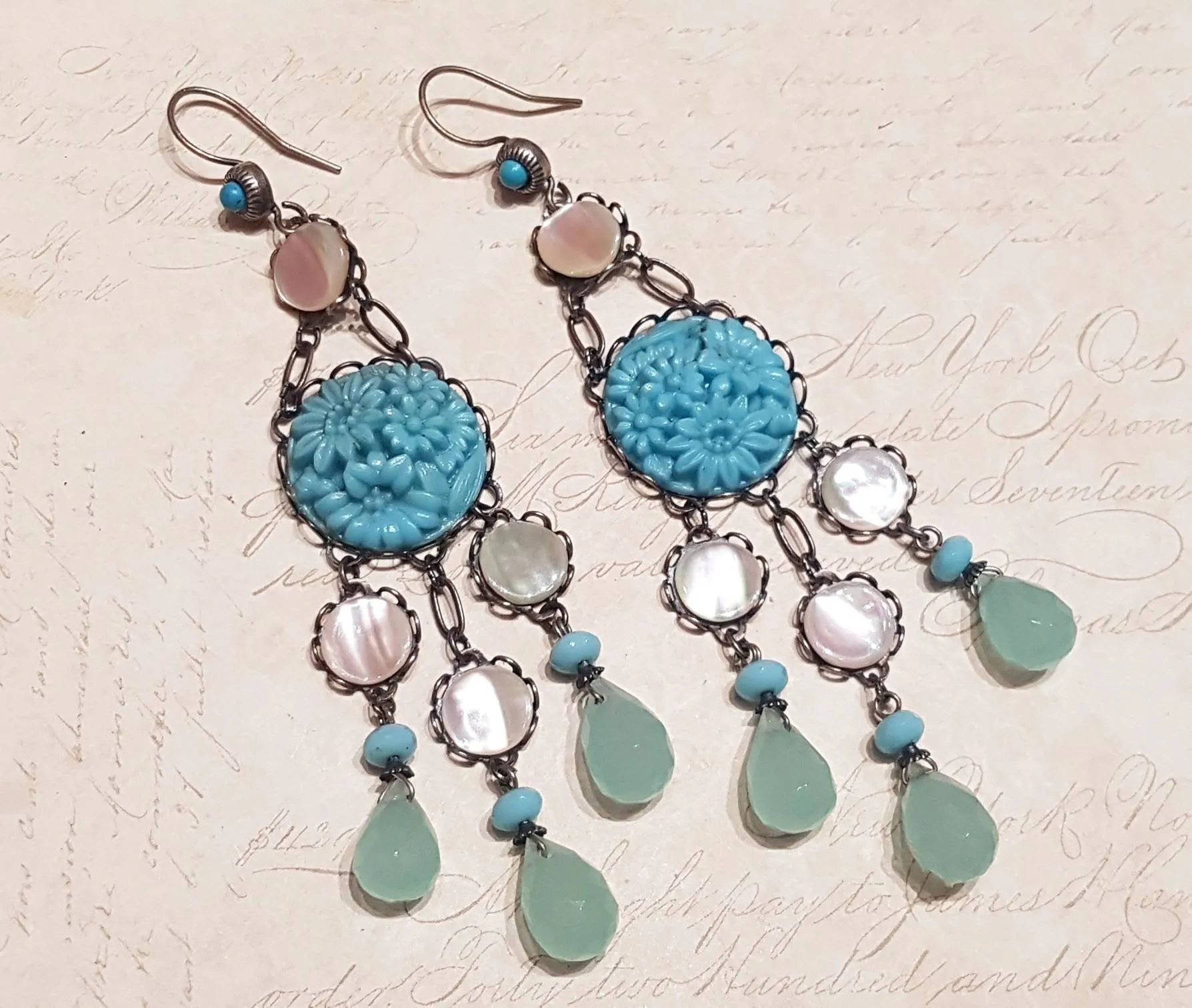 Askew London Earrings Chandelier Turqusoise Vintage Glass Mother of Pearl Silver Unsigned