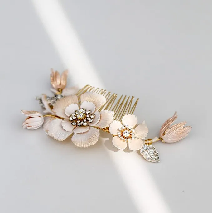 C182. vintage enameled off white floral hair comb, bridal headpiece