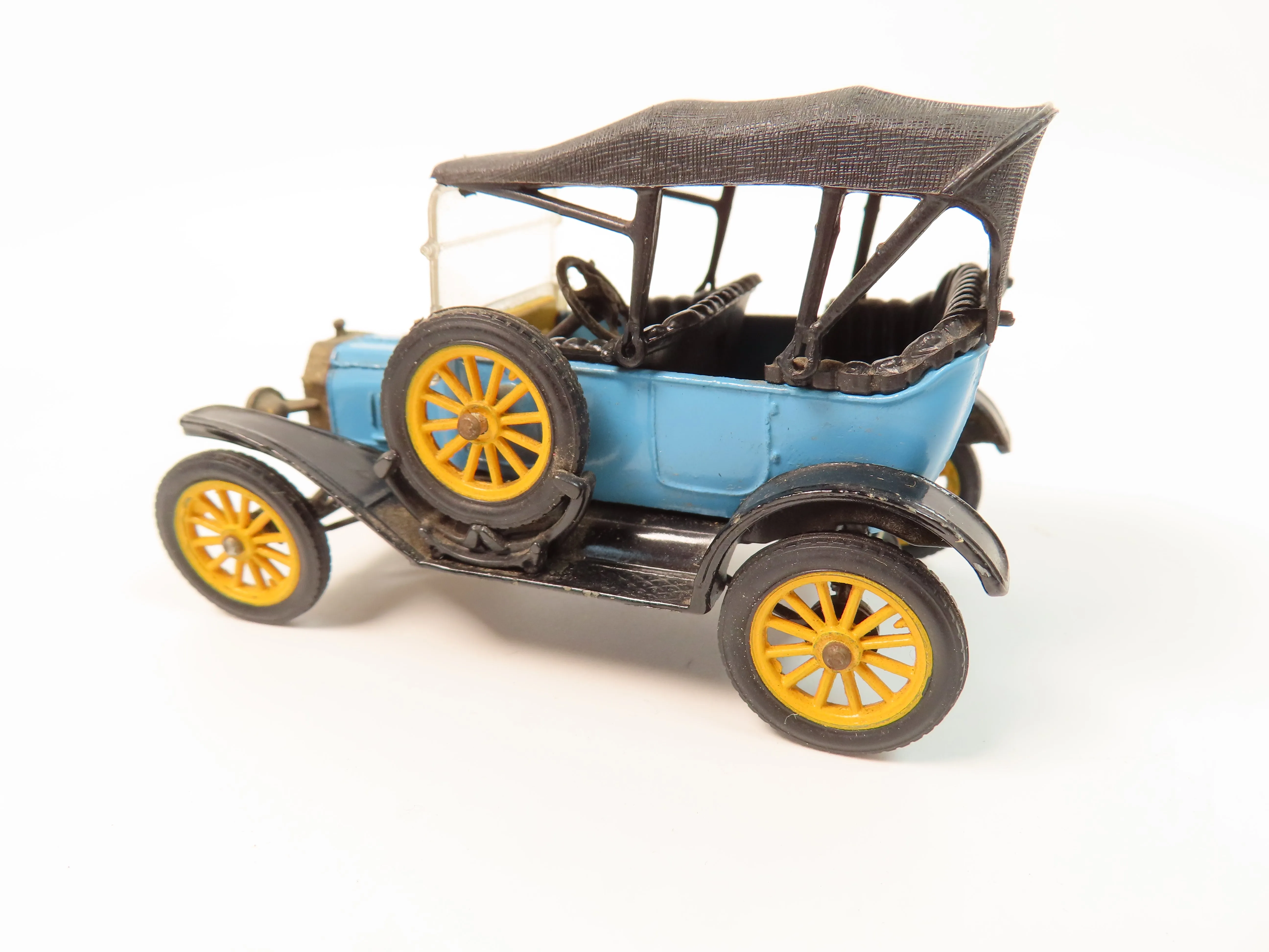 Corgi Classics 9013 - 1915 Ford - 99% Mint/Boxed!