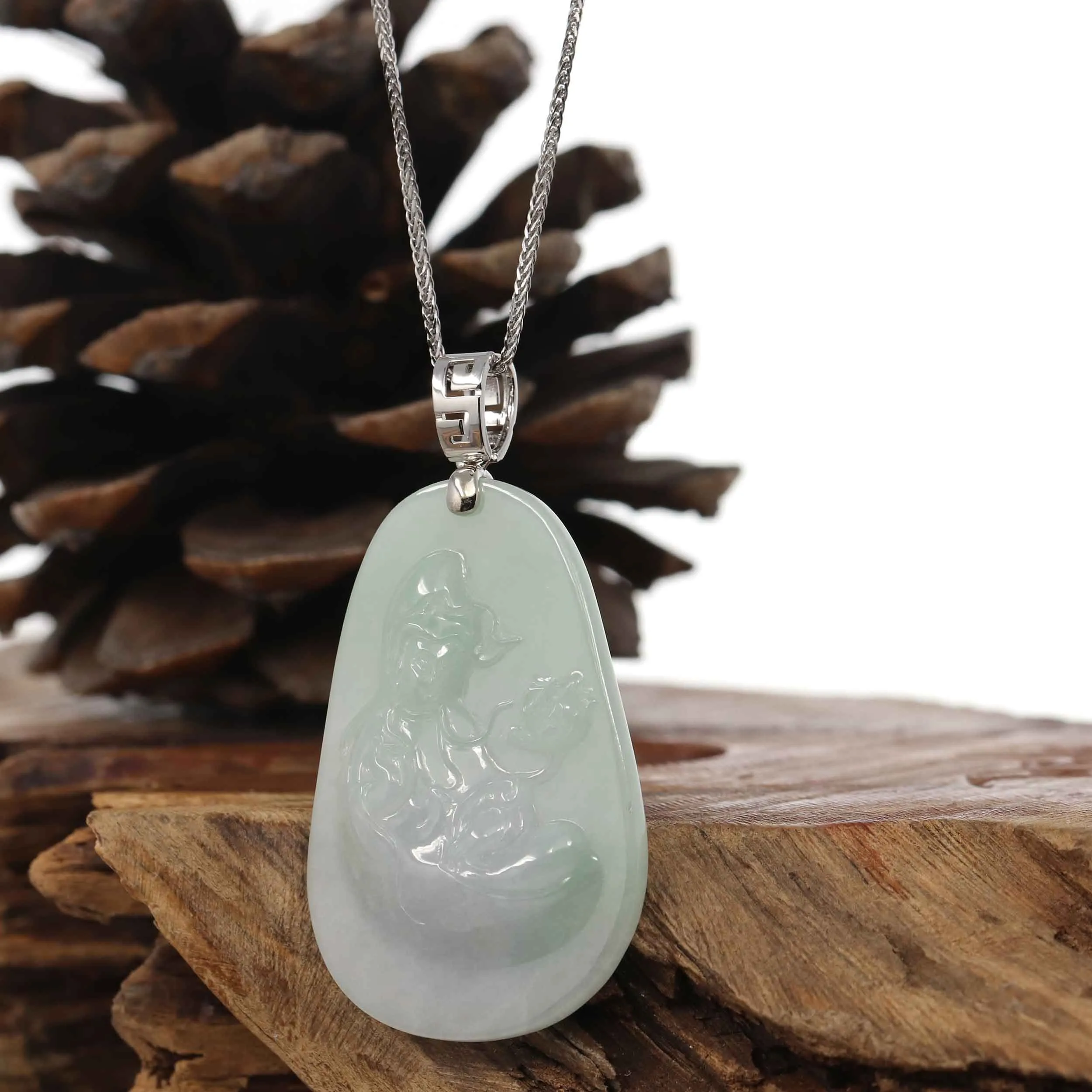 Genuine Burmese light Green Lavender Jadeite Jade Guanyin Pendant Necklace