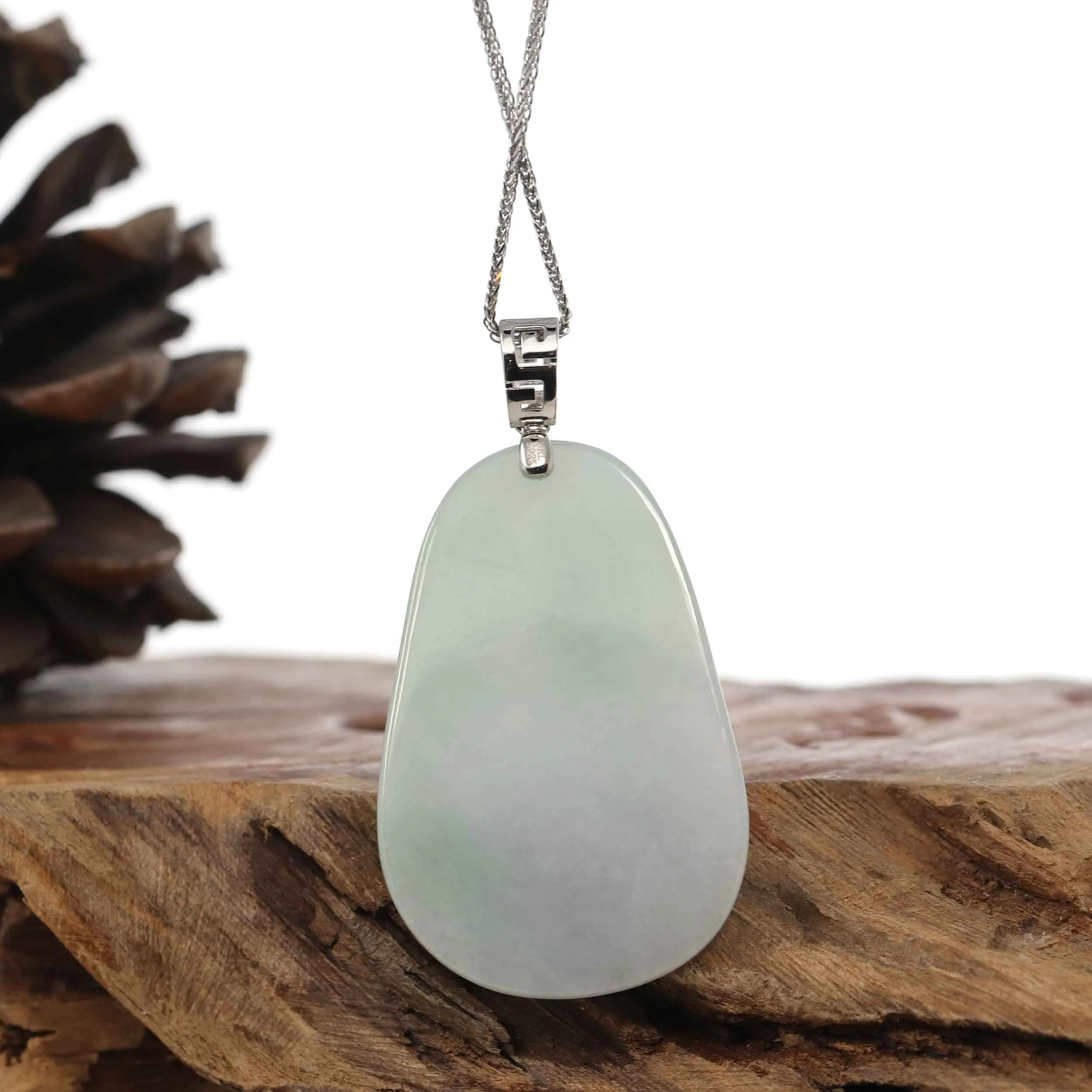 Genuine Burmese light Green Lavender Jadeite Jade Guanyin Pendant Necklace