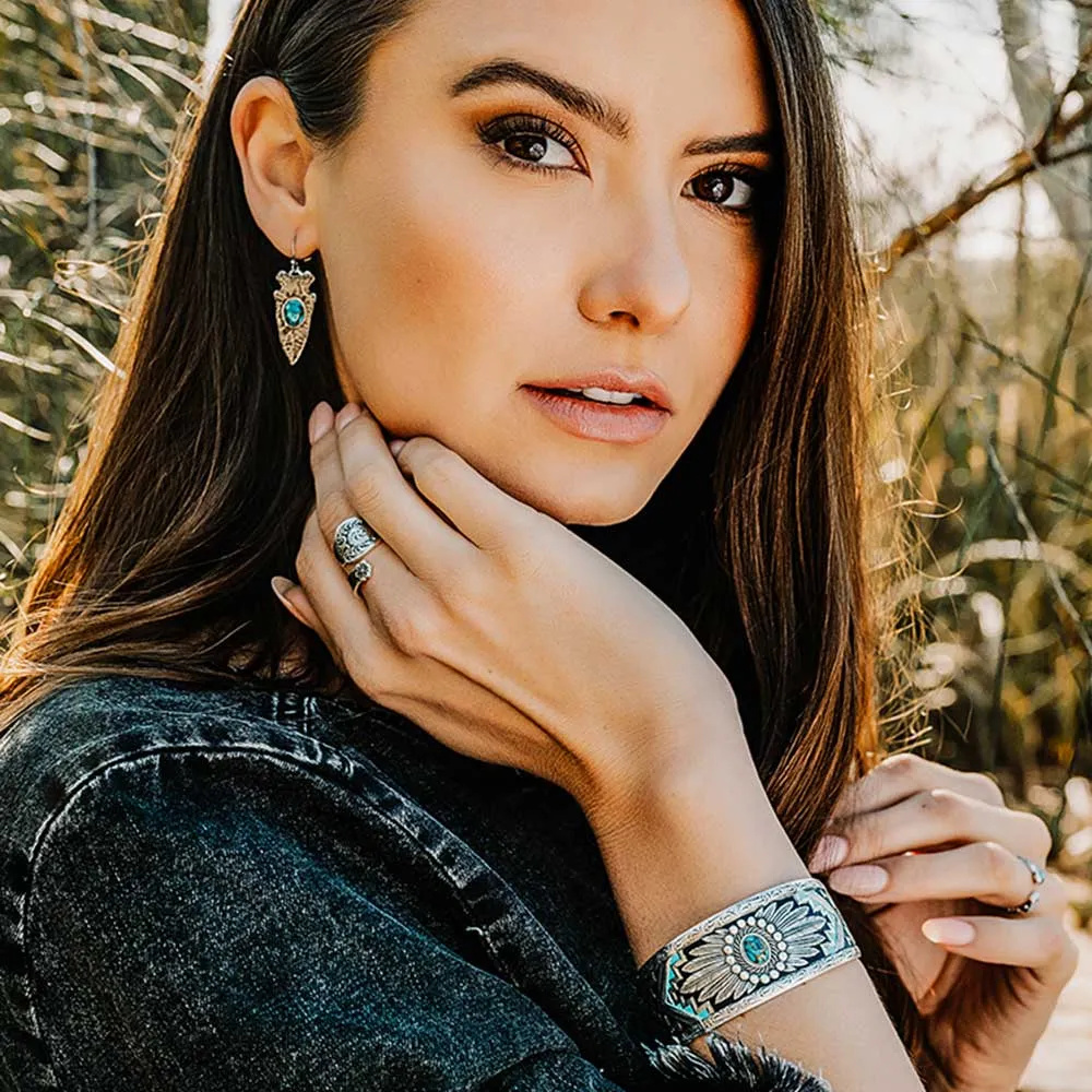 Montana Silversmiths® Women's Blue Spring Turquoise Cuff Bracelet