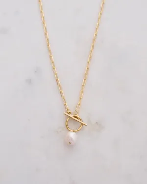 Pearl lock necklace