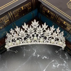 Sandy’s Tiara in Silver